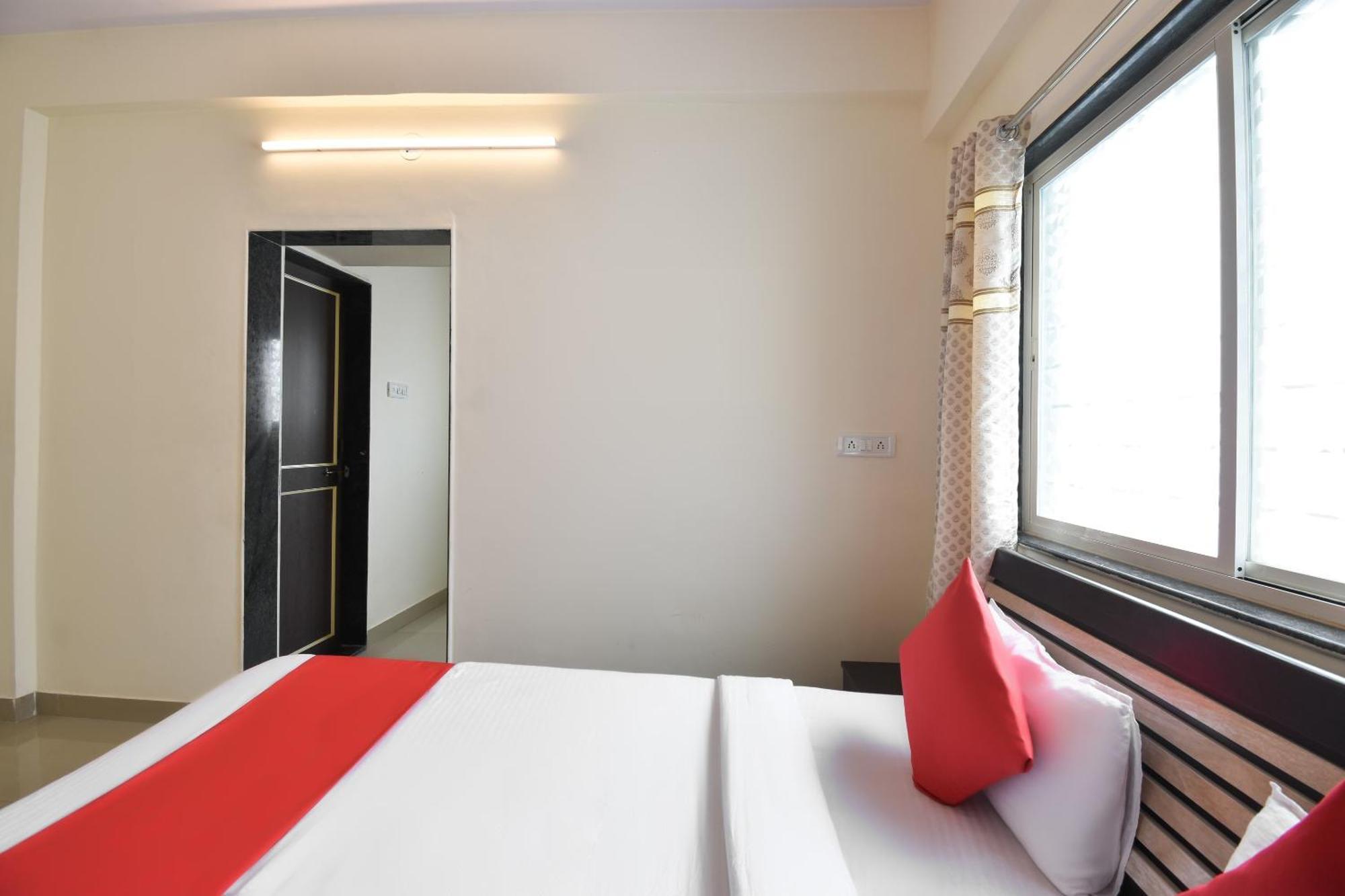 Hotel O Felicita Inn Near Seasons Mall Kharadi Exterior photo