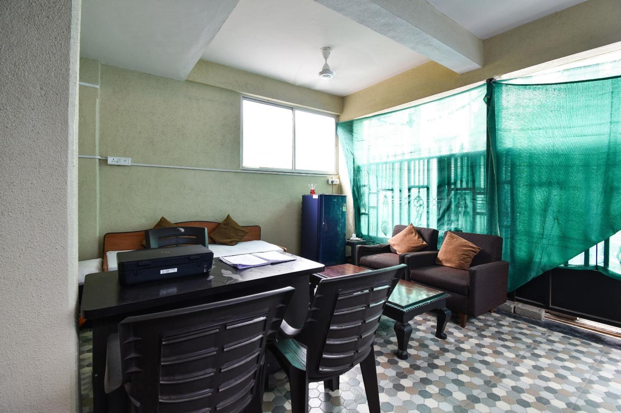 Hotel O Felicita Inn Near Seasons Mall Kharadi Exterior photo